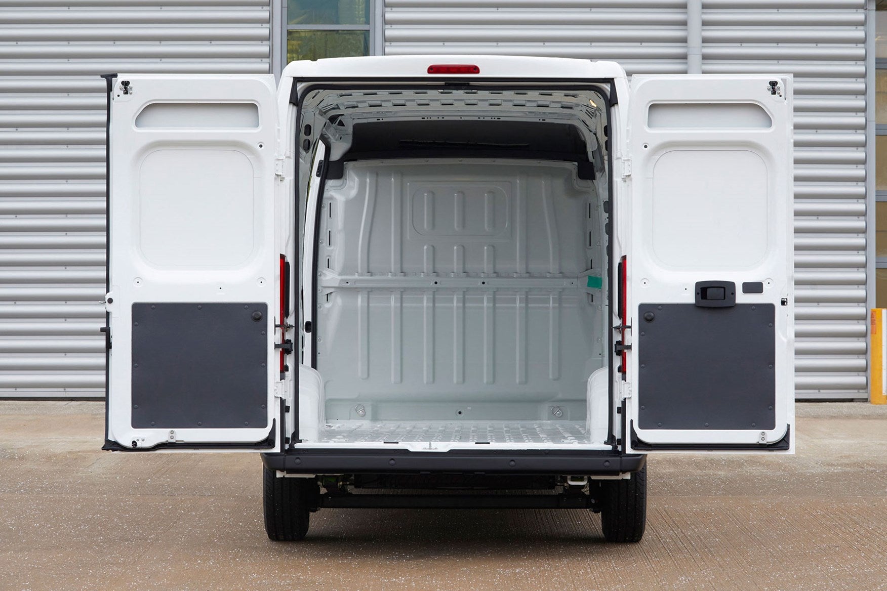 Determining How Much Four Way Stretch Carpet You Need for Your Van or Campervan